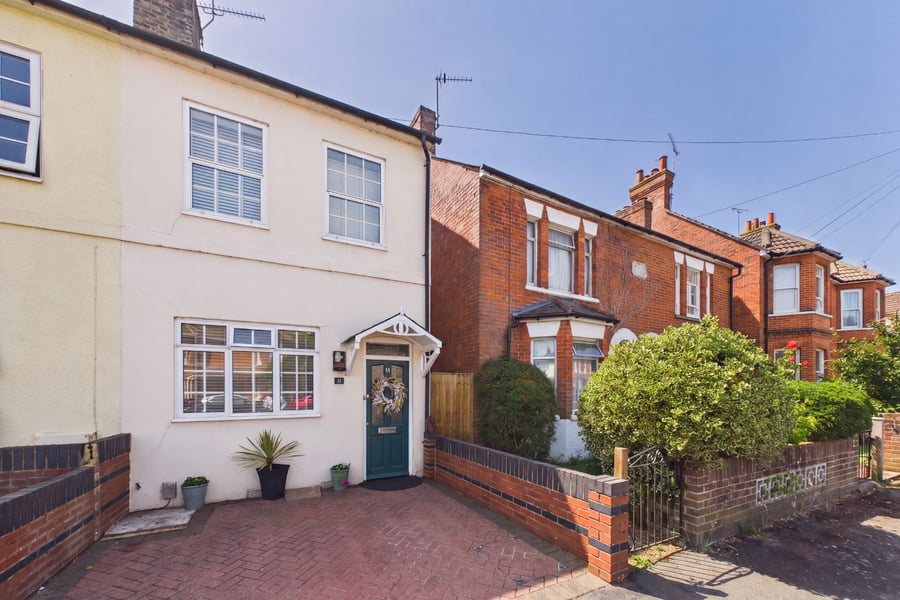 Cross Street, Farnborough