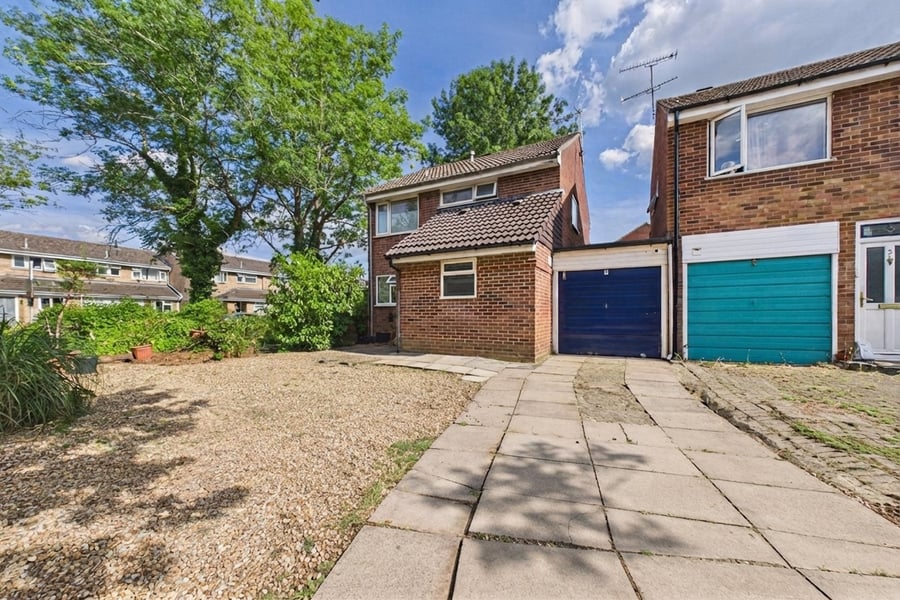 Upton Close, Farnborough