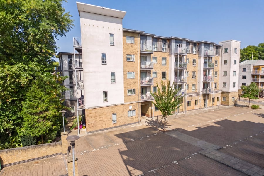 Coombe Way, Farnborough