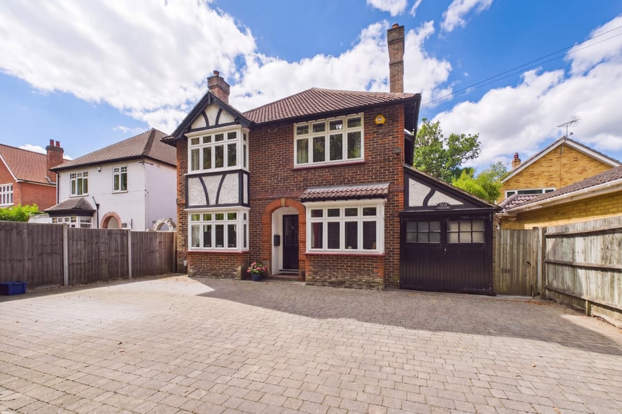 Farnborough Road, Farnborough