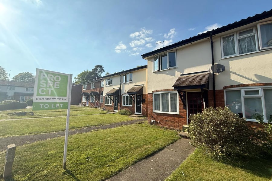 Kingfisher Close, Farnborough