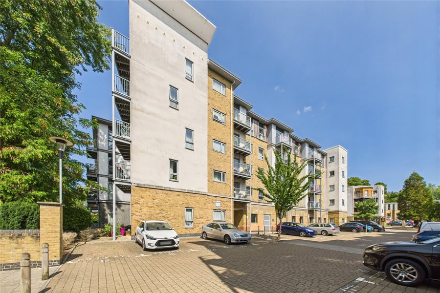 Coombe Way, Farnborough