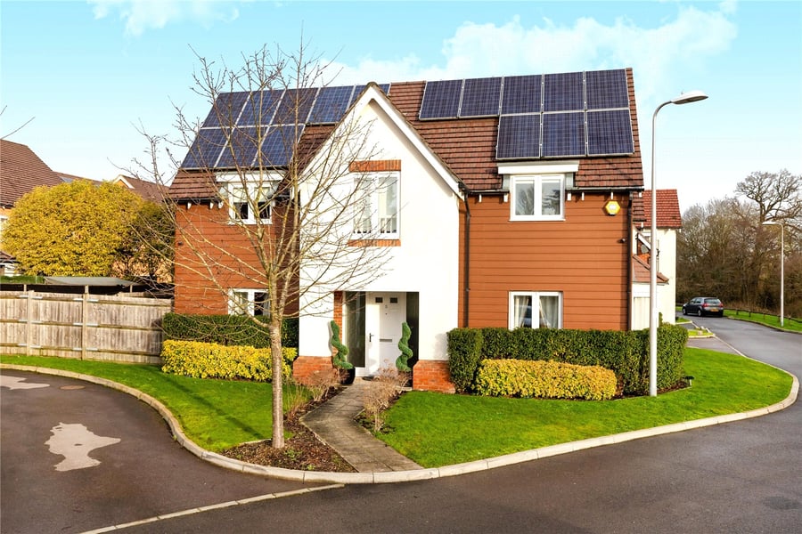 Bluebell Crescent, Woodley