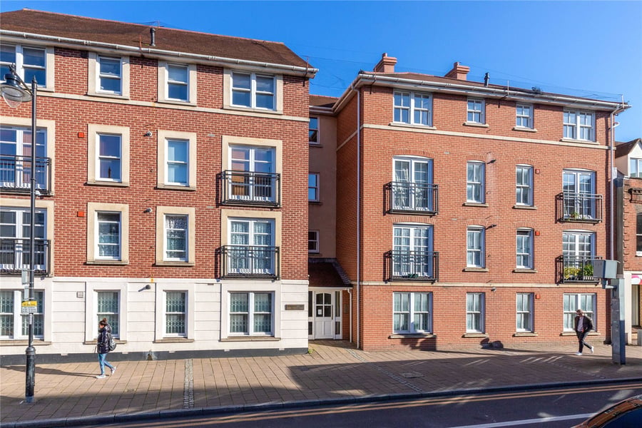 Blenheim Court, Reading