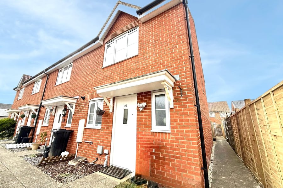Fawn Drive, Reading