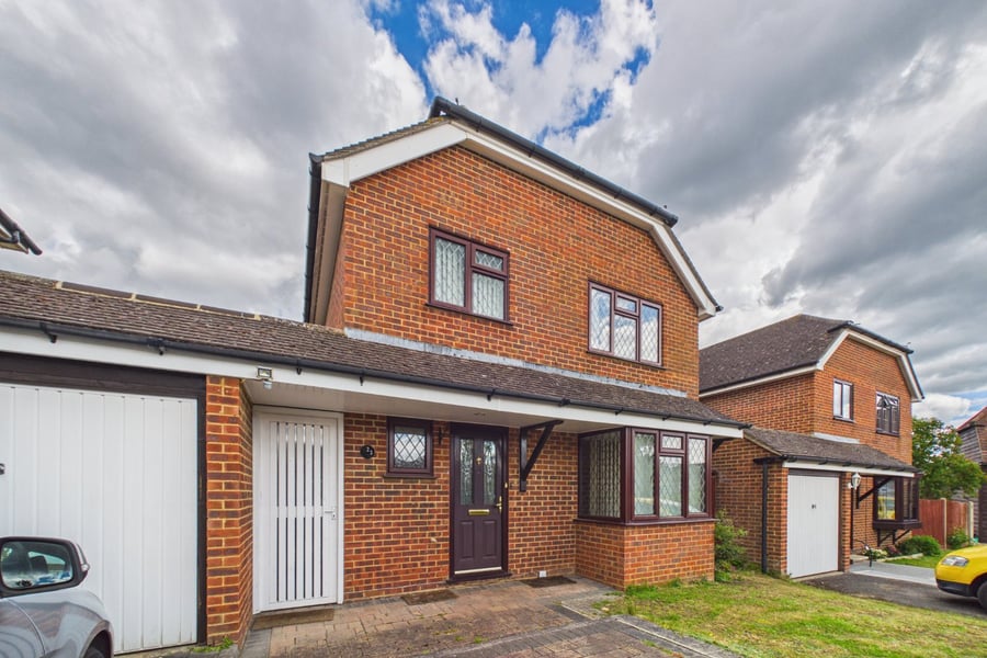 Ashtrees Road, Reading