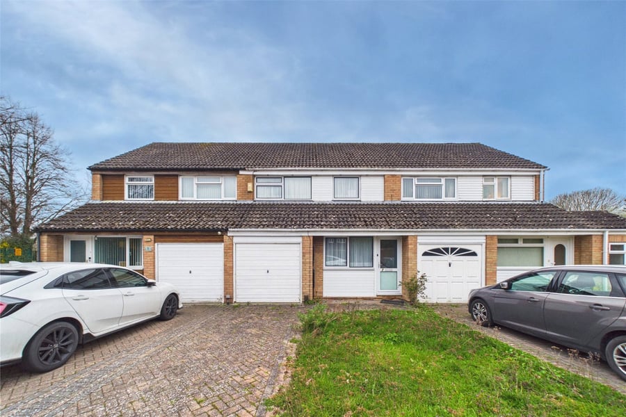 Carston Grove, Reading
