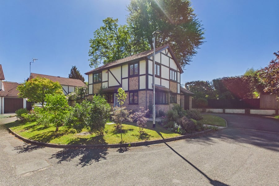 Blake Close, Crowthorne