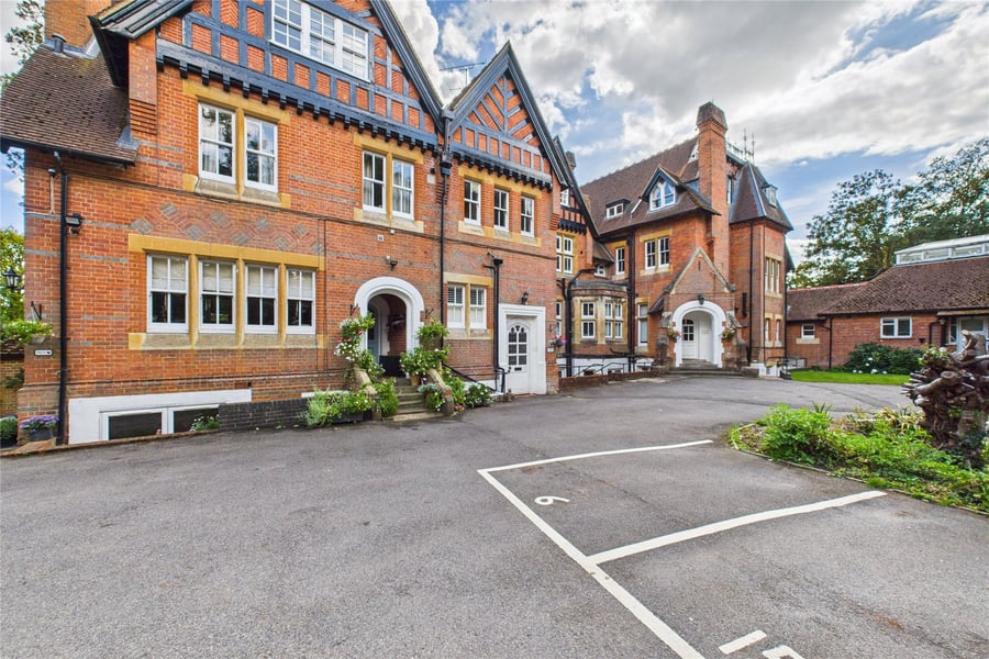 Longdown Lodge, Sandhurst
