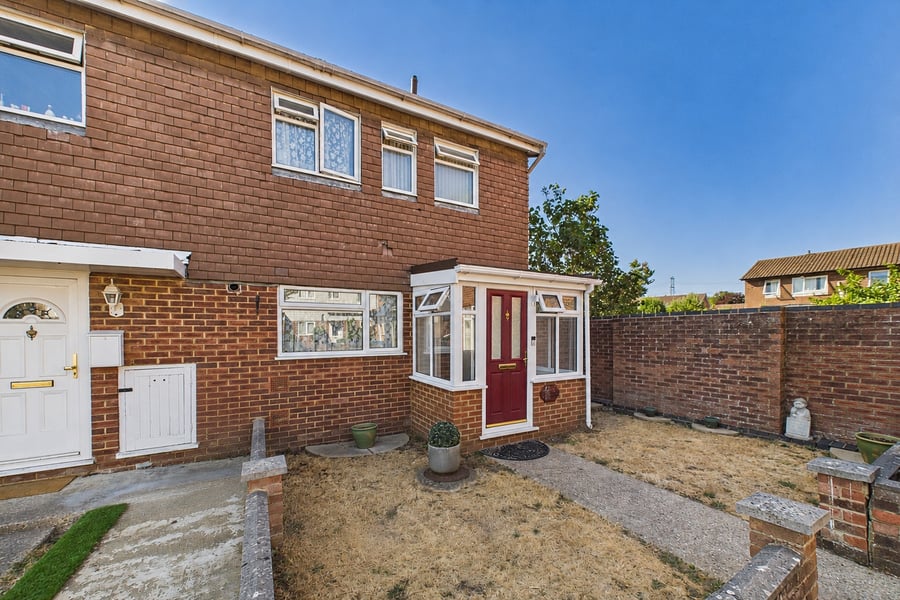 Frodsham Way, Sandhurst