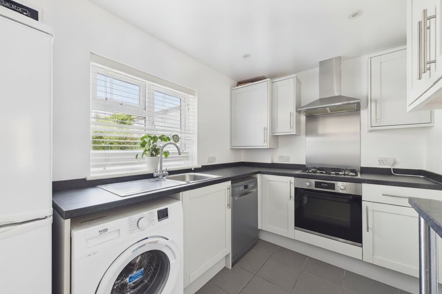 Long Lane, Staines-Upon-Thames