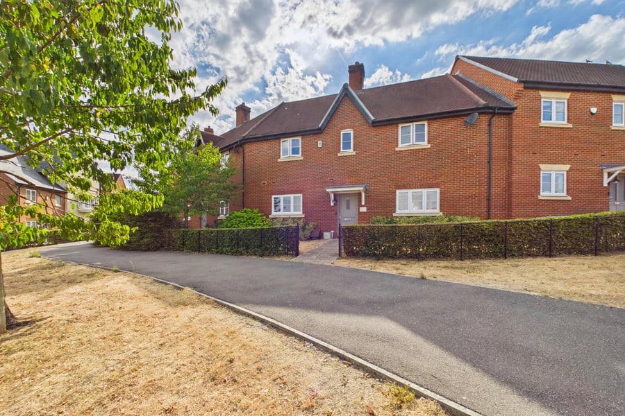 Meadowsweet Lane, Warfield