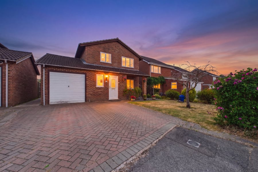 Lincoln Close, Wokingham