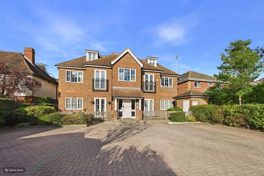 English Court, Wokingham