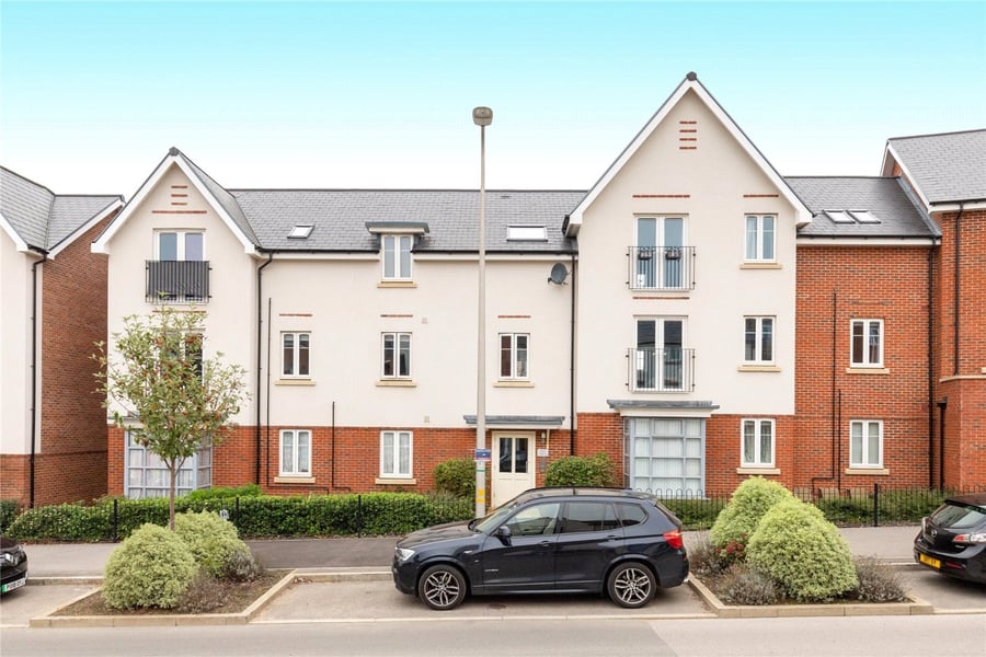 William Heelas Way, Berkshire