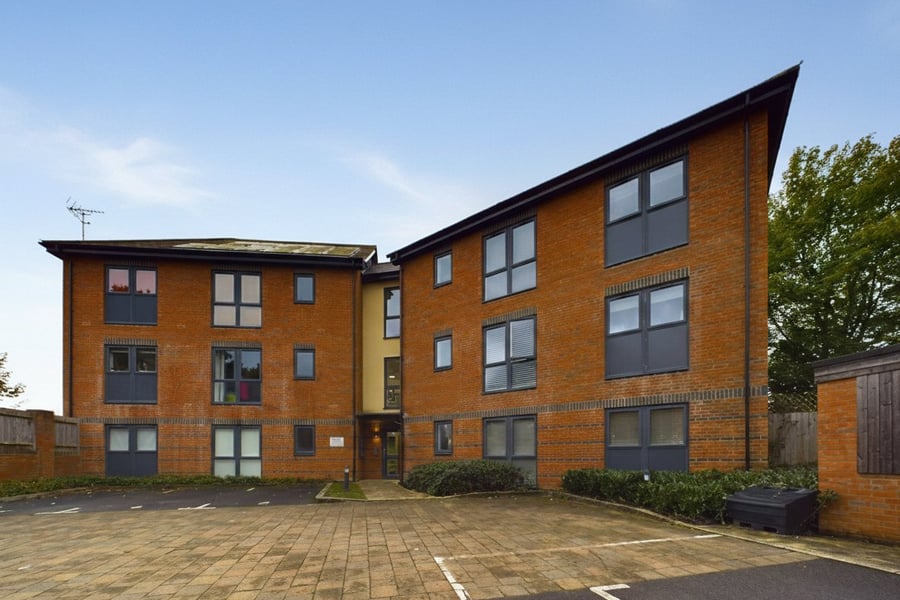 Princess Marina Drive, Reading