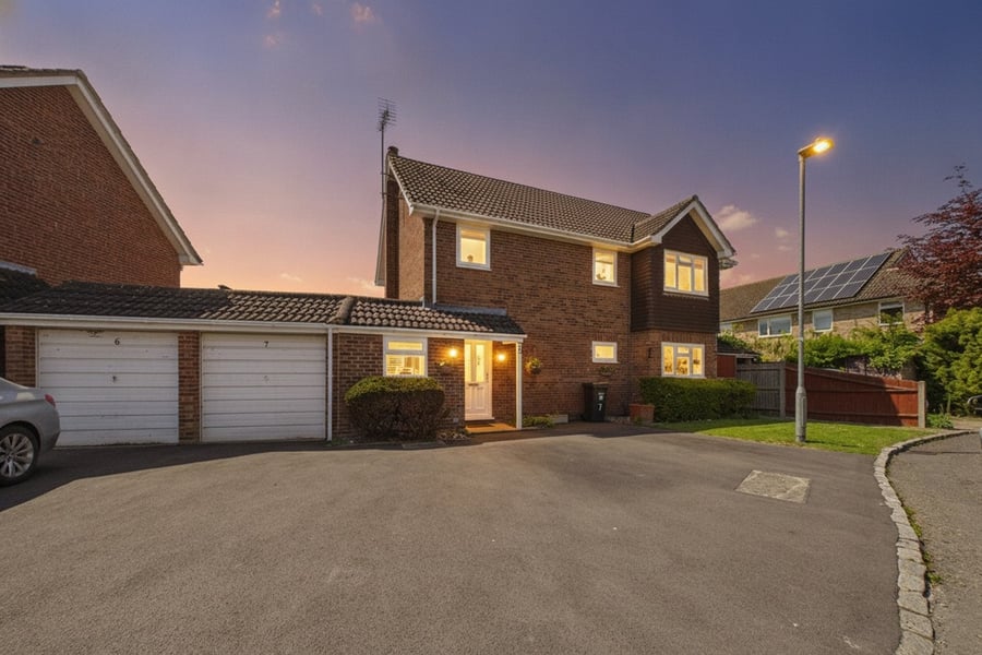 Chaucer Close, Wokingham