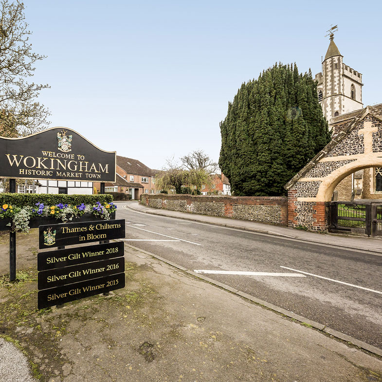 Welcome to Wokingham sign